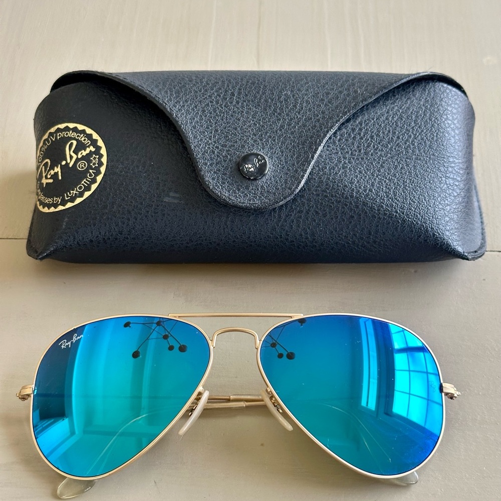 Ray-Ban Aviator Blue Mirror Sunglasses